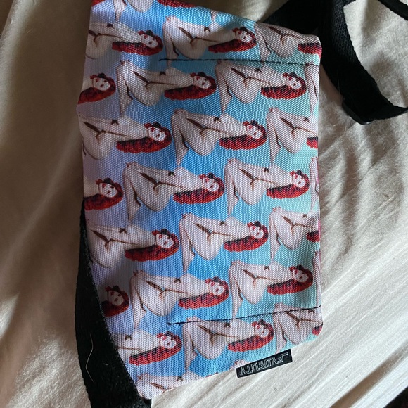 Rare Fydelity #Showmeyourfanny Fydelity( wear as a cross bag ) light - Picture 5 of 5